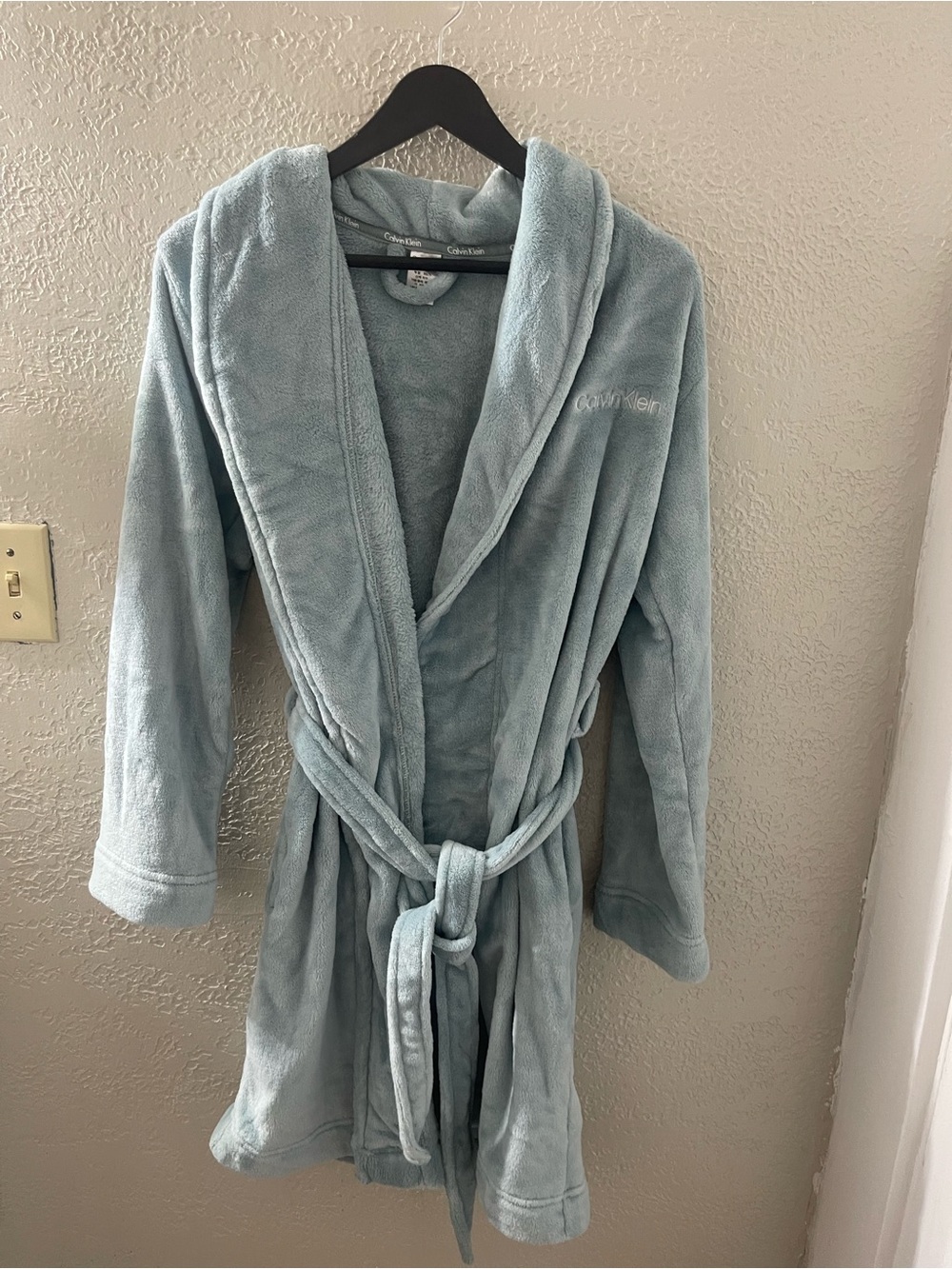 Calvin Klein Soft Cozy Plush Hooded Robe in Pale Blue Size XS/S